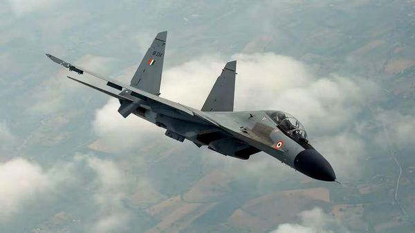 Hindistan'da Su-30MKI Savaş Uçağı Radardan Kayboldu, Arama Çalışmaları Başladı