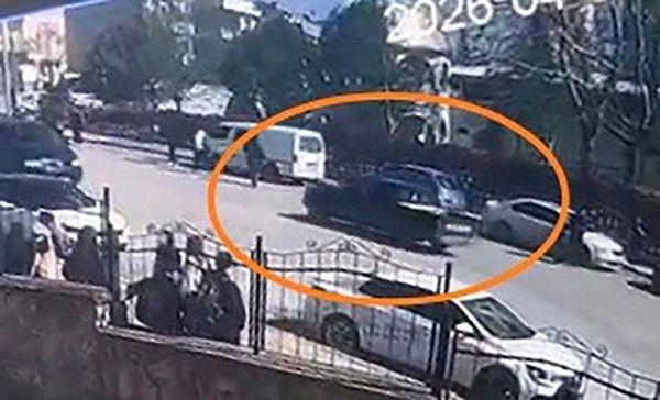 İnegöl'de 3 Yaşındaki Çocuk Balkon Düşmesi Sonucu Ağır Yaralandı