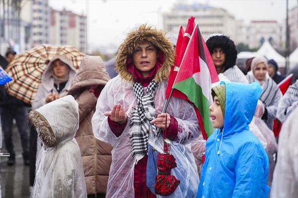 İstanbul'da İsrail'in Filistin Politikalarına Karşı Protesto Düzenlendi