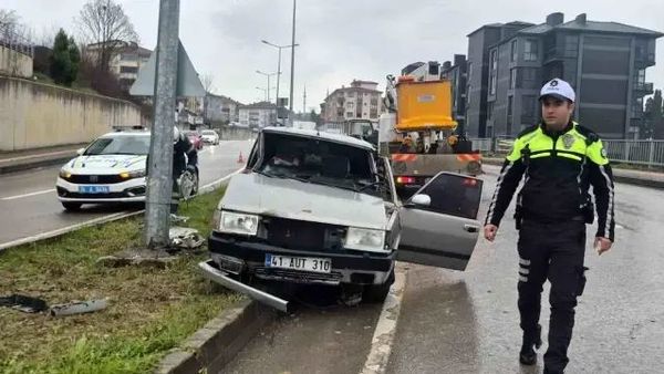 Bartın'da 4 Saatte 3 Ayrı Trafik Kazası: 5 Kişi Yaralandı