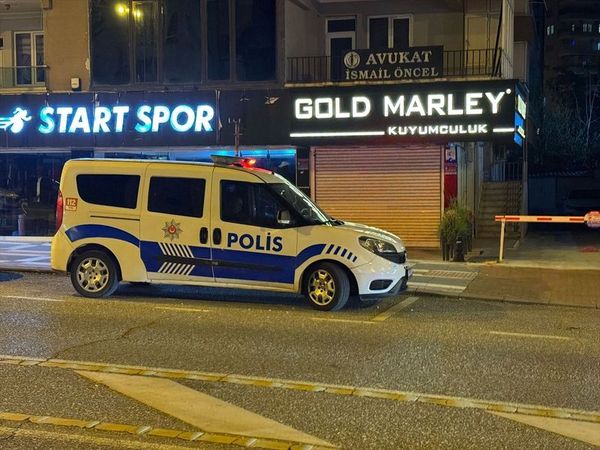 Şanlıurfa'da Kuyumcuya Silahlı Soygun Gerçekleşti