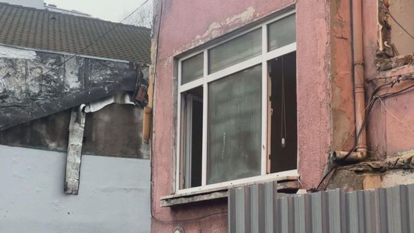 Beyoğlu'nda Yangın: 2 Yaşındaki Bebek Hayatını Kaybetti