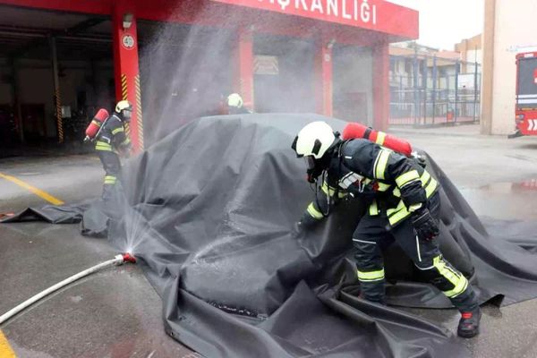 Kayseri İtfaiyesi Elektrikli Araç Yangınları İçin Hazır Bekliyor