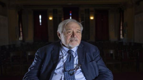 Prof. Dr. İlber Ortaylı İçin Galatasaray Üniversitesinde Cenaze Töreni Düzenlendi