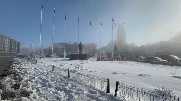 Mart Ayında Ardahan'da Termometreler Eksi 25 Dereceyi Gösterdi