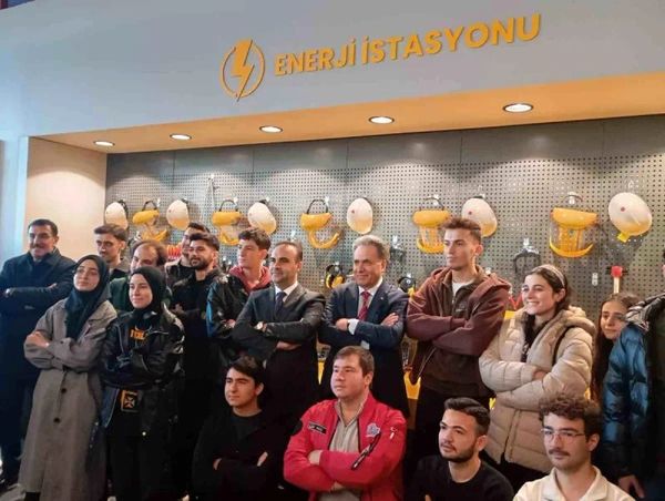 Sanayi Bakanı Kacır, İnönü Üniversitesi'nde Milli Teknoloji Atölyesi'ni Açtı