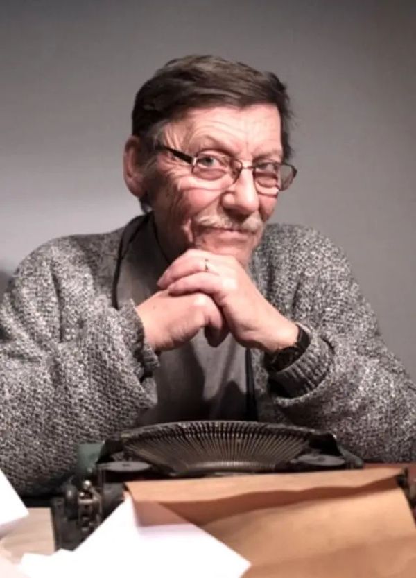 Bursa'nın Tanınmış Gazetecisi Erdal Özdür 81 Yaşında Vefat Etti