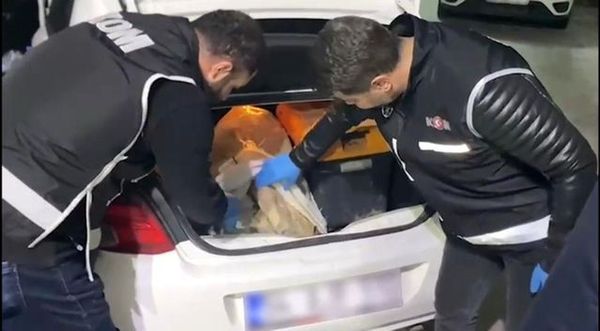 Edirne'de Roma Dönemine Ait 2 Bin Yıllık Kybele Heykeli Ele Geçirildi