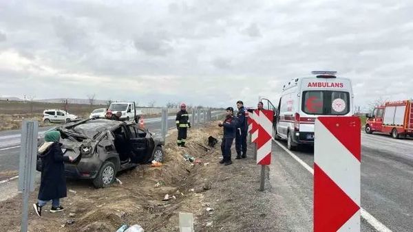Konya Karapınar'da Trafik Kazasında Aynı Aileden 4 Kişi Yaralandı