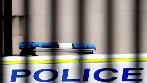 İngiltere’de Derby’de Araçla Yayalara Çarpan Şüpheli Tutuklandı