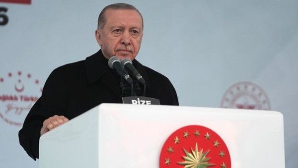 Cumhurbaşkanı Erdoğan, Güneysu Tenzile Erdoğan Devlet Hastanesi'nde İncelemelerde Bulundu